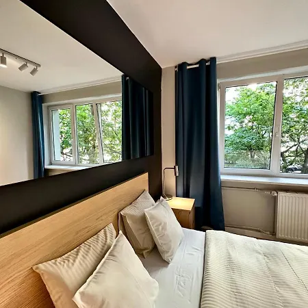 Neon 3 Silence Metro Wifi 85'tv Netflix Hbo *