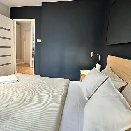 Neon 3 Silence Metro Wifi 85'tv Netflix Hbo * Варшава