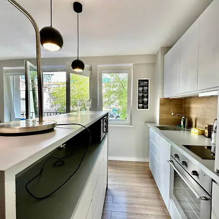 Apartamento Neon 3 Silence Metro Wifi 85'tv Netflix Hbo