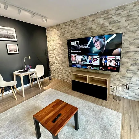 Neon 3 Silence Metro Wifi 85'tv Netflix Hbo *