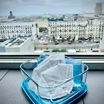 Apartment Neon 3 Silence Metro Wifi 85'tv Netflix Hbo Warschau
